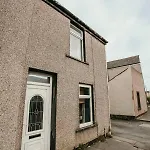 Quirky Bohemian District Miners Cottage- 6 Bd *