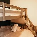 Quirky Bohemian District Miners Cottage- 6 Bd *