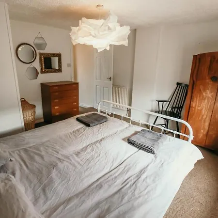 Holiday home Quirky Bohemian District Miners Cottage- 6 Bd